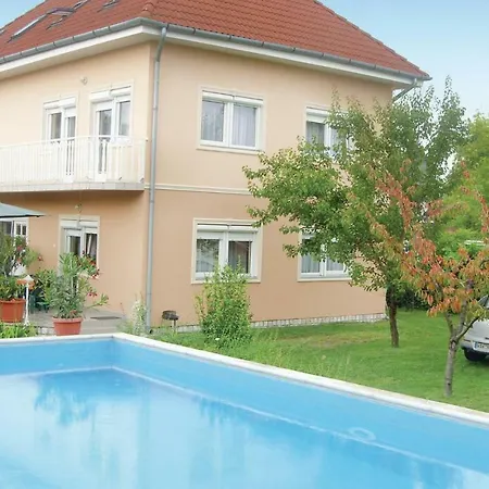 Apartament Vecsey Karoly Utca-zamardi